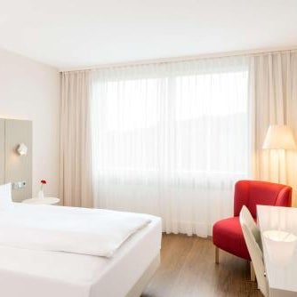 NH Koln-Mediapark Thumbnail