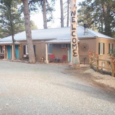 Enchanted Hideaway Cabins and Cottages Thumbnail