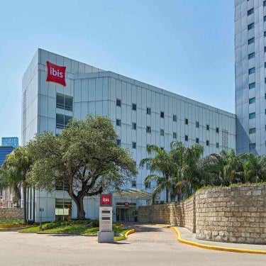 Ibis Monterrey Valle Thumbnail