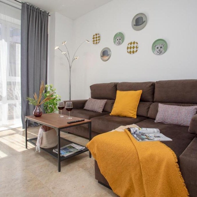 Precioso apartamento en pleno centro by Rent Me Thumbnail