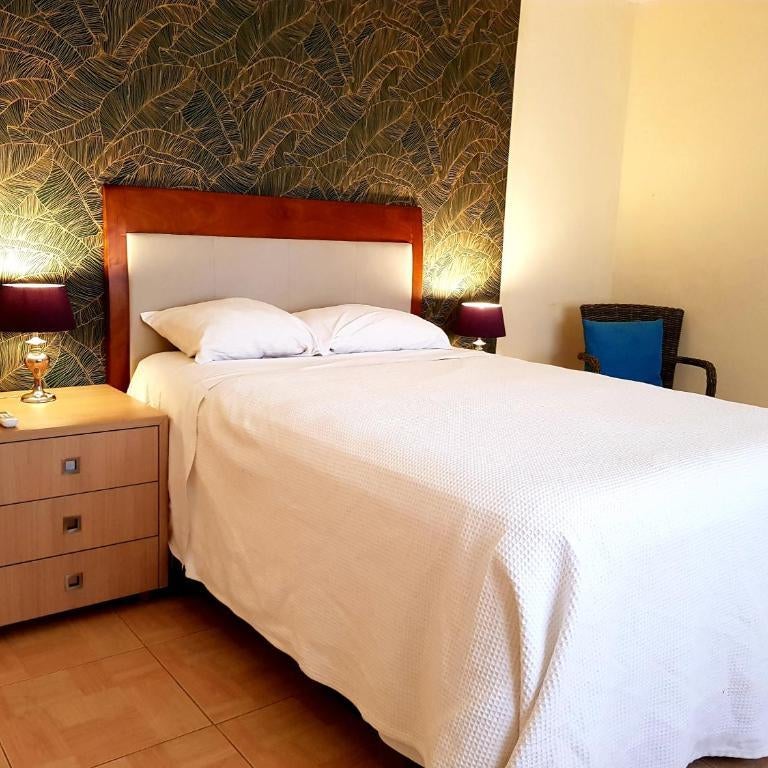 Island House near Curacao International Airport CUR Thumbnail