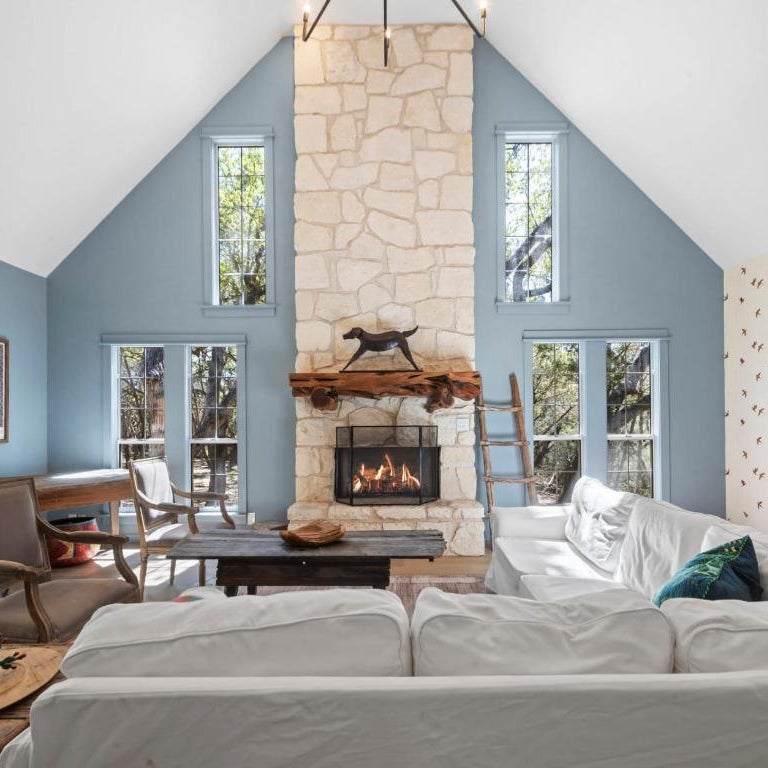 Starry Blue House - Your Hill Country Retreat Thumbnail