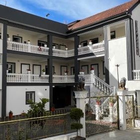 Hotel Vila AARON
