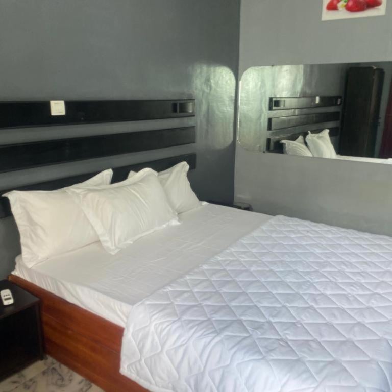 Sunrise Center Bonapriso 111 Thumbnail