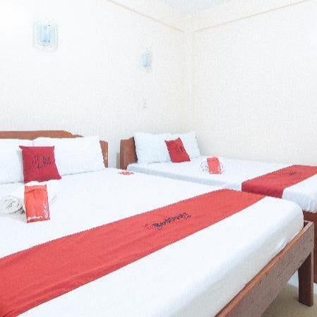 RedDoorz @ Golden Park Inn La Union Thumbnail