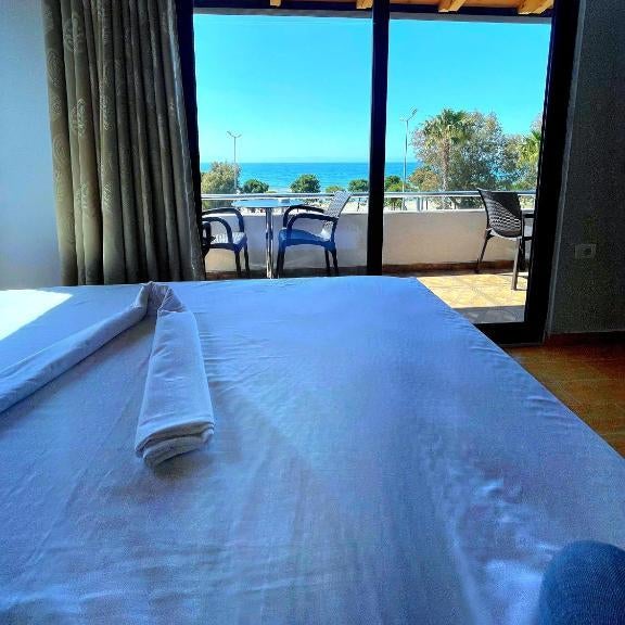 Sea View te Shero Thumbnail