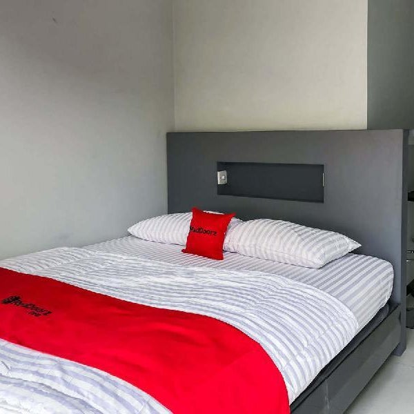 RedDoorz Plus Syariah @ Jalan Endro Suratmin Lampung Thumbnail