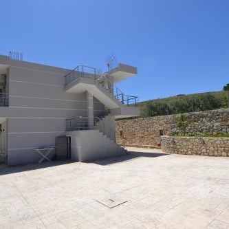 Bujtina Eleni Thumbnail