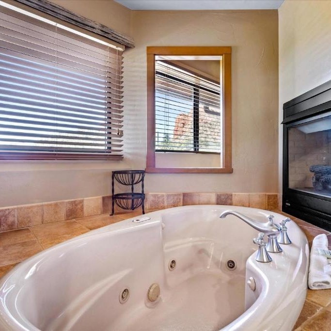 Adobe Village Studio Suite- Sundance condo Thumbnail