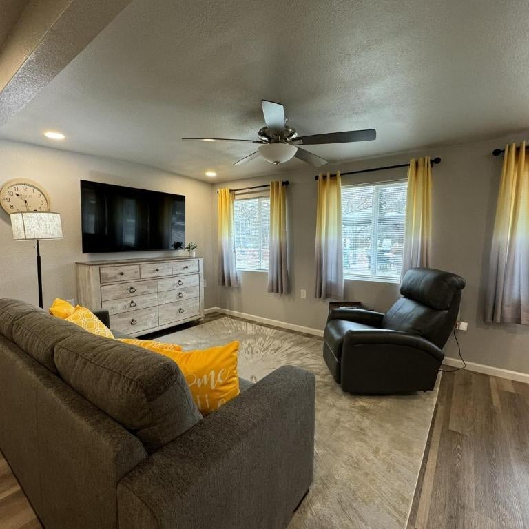 12 Creekside Retreat condo Thumbnail