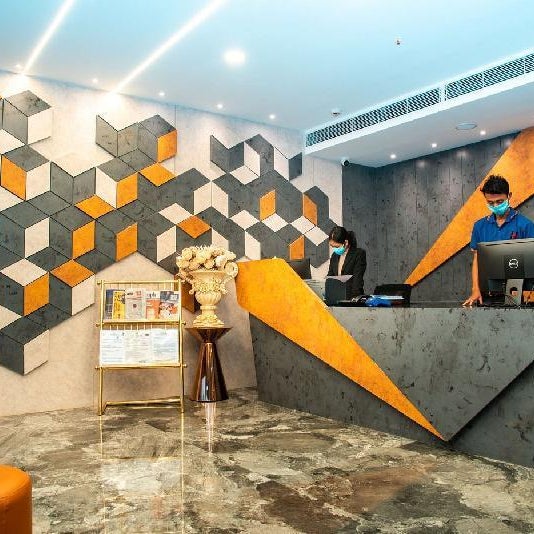 Airdrop Hotel