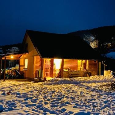 Log cabin