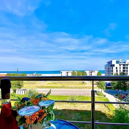 Summerland Seaview Apartments Thumbnail