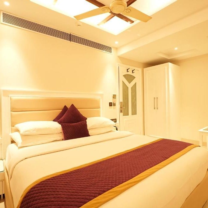 Empire Suites - Luxury Collection Hotel Thumbnail