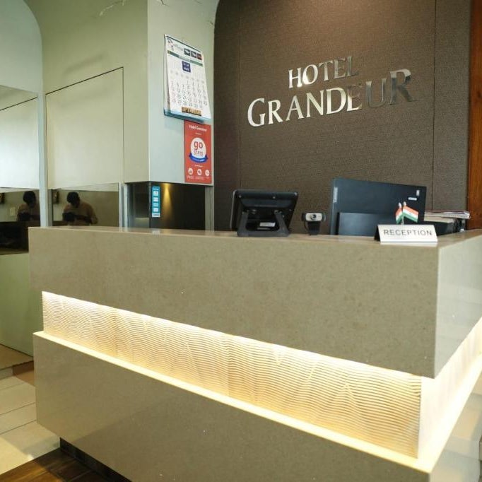 HOTEL GRANDEUR