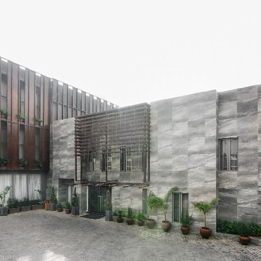 Iris Hotel, Maitama