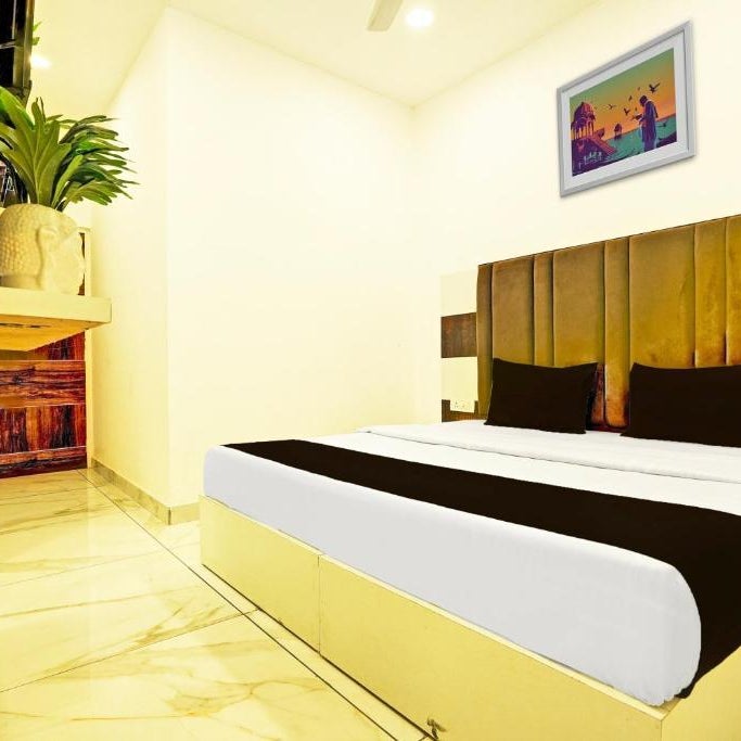 Hotel O A Regency