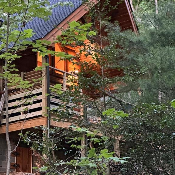 Emerald Forest! Romance, Luxury and nature mins to PF and GB Thumbnail