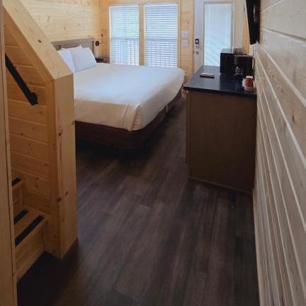 Cabins with a Mountain view 5A Thumbnail