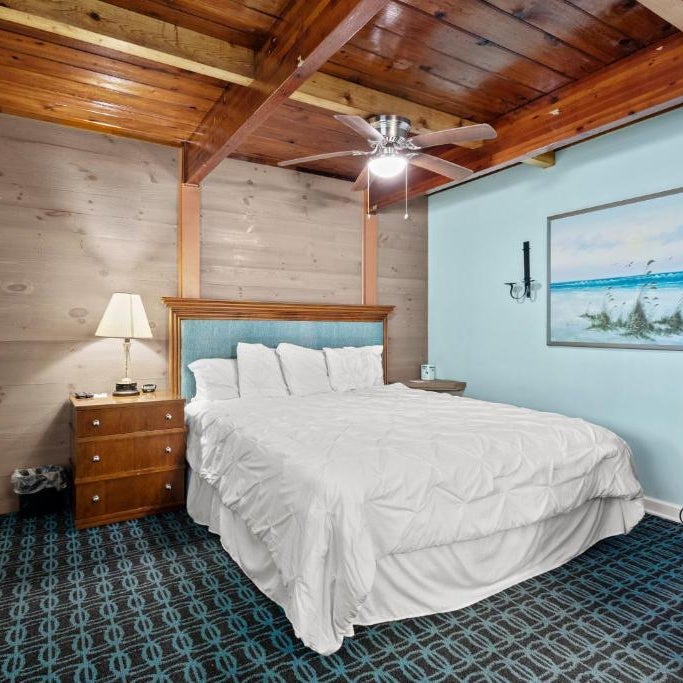 Oceanfront Inn, Inlet View, King Bed, #5 Thumbnail