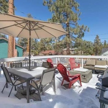 SLOPESIDE CHALET - Close to Lake and Slopes Thumbnail
