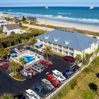 Ocean Sands Beach Inn Ultra Sparkling Half Acre Private Beach OnSite Saltwater Mineral Pool open until 4 AM Bedside Candy In ALL Thumbnail