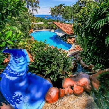 Si Como No Resort & Wildlife Refuge