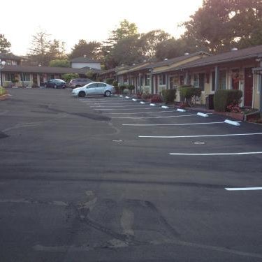 Monterey Surf Inn Thumbnail