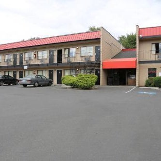 Americas Best Value Inn Kelso Thumbnail