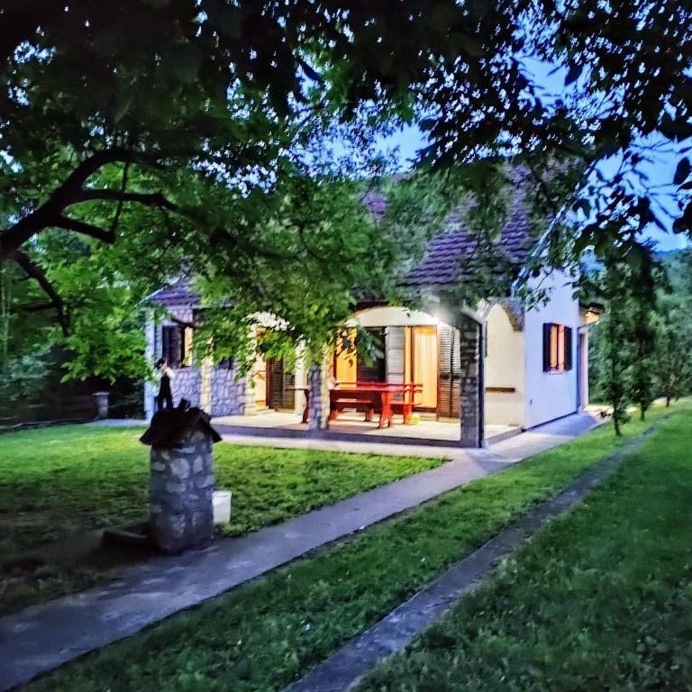 Gorska Vila Sisevac
