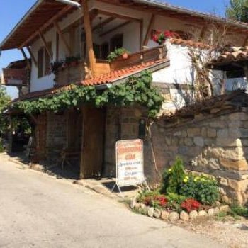 Hotel Pri Chakara