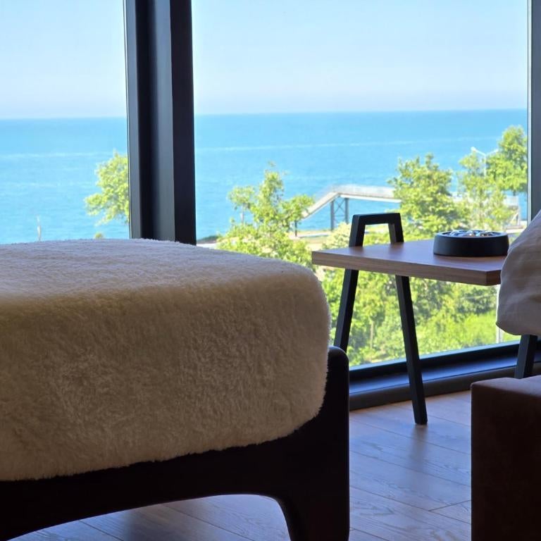 Ayatoure Hotel