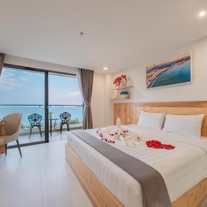Bluebay Hotel