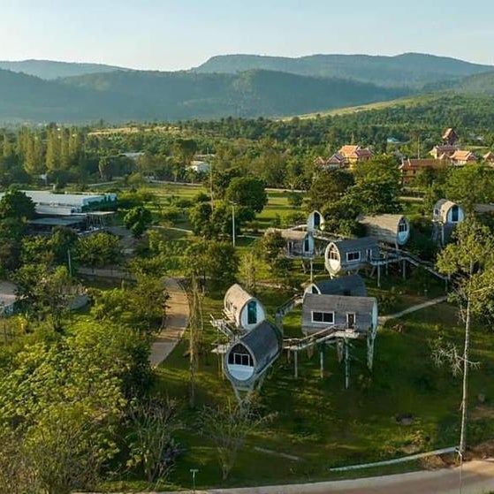 Phum Domnak Domrey Resort