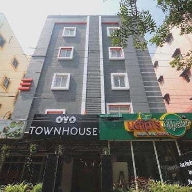 Super Townhouse RCC Park View Inn Thumbnail
