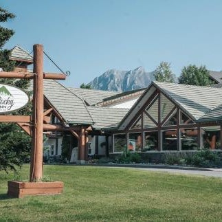 Canmore Rocky Mountain Inn Thumbnail