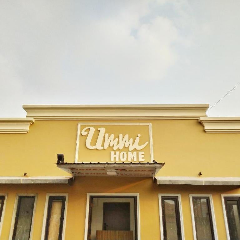 Ummi Home Syariah Mitra RedDoorz Thumbnail