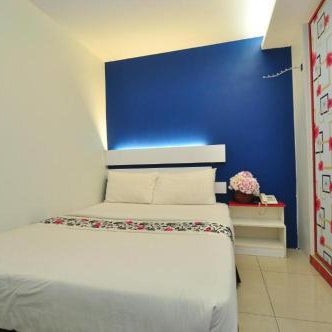 Swing & Pillows - PJ SS2 Thumbnail