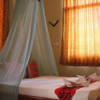 Golden Noura Villa-Pub & Restaurant Thumbnail