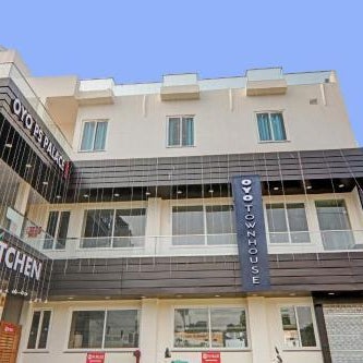 Townhouse P.s.Palace Near Amausi Metro Station Thumbnail