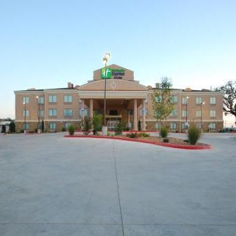 Holiday Inn Express & Suites Gonzales By IHG Thumbnail