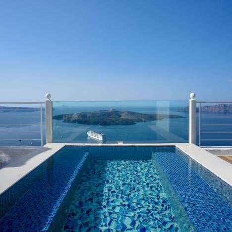 Nefeles Luxury Suites