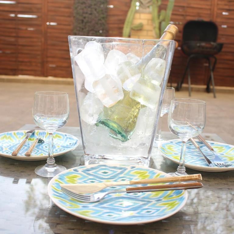 ☆The Peaceful Valencia Homestay☆ w/ Terrace⌘Parking⌘BBQ Thumbnail