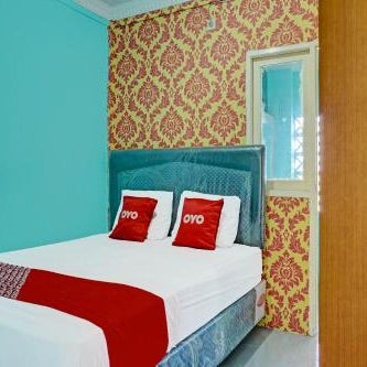 Hotel O Home Stay Elis Cateliya Syariah