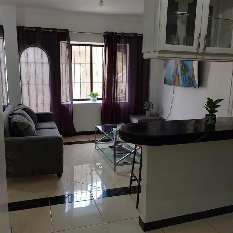 Comfortable 3-Bedroom Apartment, close to the American Consulate Thumbnail