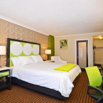 Santa Clarita Motel Thumbnail