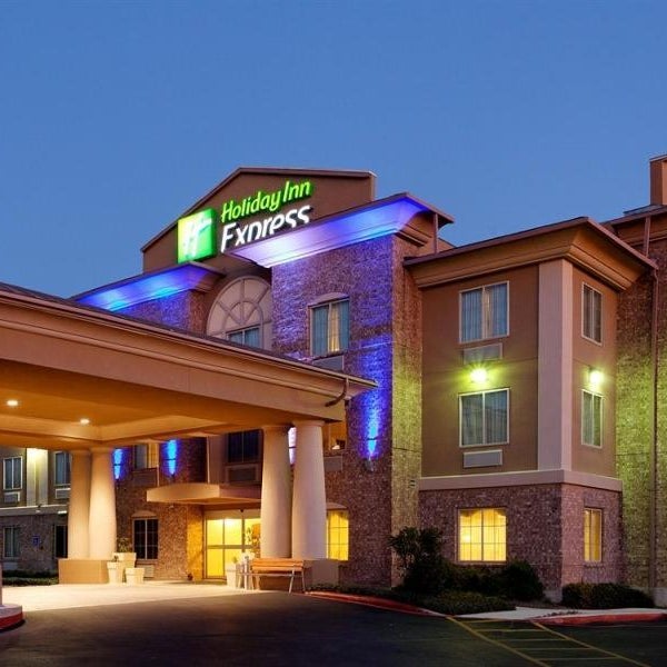Holiday Inn & Suites San Antonio Northwest By IHG Thumbnail