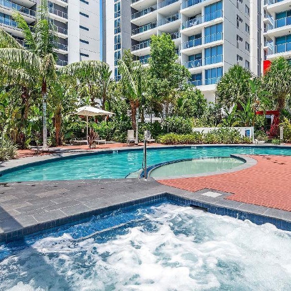 Harbour Quays Apartments Thumbnail