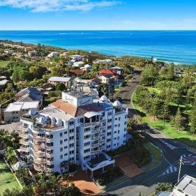 Beachside Resort Kawana Waters