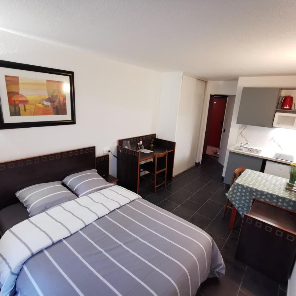 Appart Hotel La Defense Thumbnail